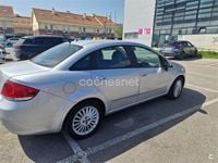 Usado Fiat Linea Emotion 90 CV (66 kW) 2008 Gris / plata Berlina