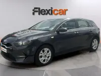 Usado Kia Ceed 136 CV (100 kW) 2023 Gris Utilitario