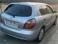 Usado Nissan Almera 82 CV (60 kW) 2005 Gris / plata Berlina