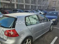 Usado VW Golf IV Trendline 102 CV (75 kW) 2005 Gris / plata Berlina