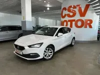 Usado Seat Leon Style 150 CV (110 kW) 2022 Blanco Familiar