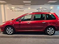 Usado Peugeot 307 109 CV (80 kW) 2005 Rojo Familiar