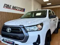 Usado Toyota HiLux Plus 150 CV (110 kW) 2022 Blanco Pickup/Camioneta