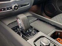 Usado Volvo XC60 Core 197 CV (144 kW) 2023 Rojo SUV