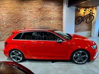 Begagnad Audi RS3 Exclusive 400 HK (294 kW) 2017 Röd Sedan