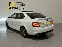 Usado Skoda Octavia RS 230 CV (169 kW) 2018 Blanco Berlina