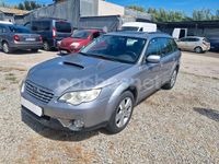 Usado Subaru Outback 150 CV (110 kW) 2008 Gris / plata Familiar