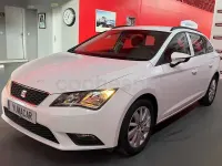 Usado Seat Leon Style Plus 150 CV (110 kW) 2016 Blanco Familiar