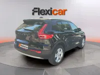 Usado Volvo XC40 Core 163 HP (119 kW) 2022 Preto SUV