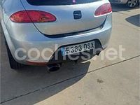 Usado Seat Leon Reference 105 CV (77 kW) 2005 Gris / plata Utilitario