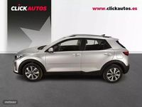 Usado Kia Stonic Active 100 CV (73 kW) 2025 Plateado SUV