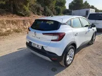 Usado Renault Captur Evolution 91 CV (66 kW) 2023 Blanco SUV