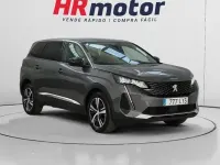 Usado Peugeot 5008 Allure 131 CV (96 kW) 2022 Gris SUV