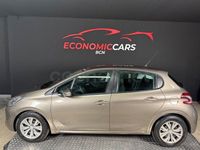 Usado Peugeot 208 Active 92 CV (67 kW) 2013 Beige Utilitario