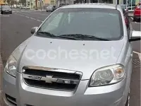 Usado Chevrolet Aveo LT 101 CV (74 kW) 2011 Gris / plata Berlina