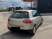 Usado VW Golf IV Highline 102 CV (75 kW) 2005 Beige Berlina