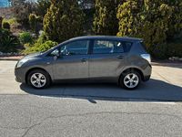 Usado Toyota Verso Active 126 CV (92 kW) 2009 Gris / plata Monovolumen