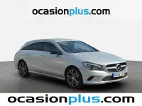 Usado Mercedes CLA200 Shooting Brake 136 CV (100 kW) 2017 Gris Familiar