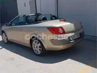 Usado Renault Mégane Cabriolet Authentique 115 CV (84 kW) 2005 Beige Descapotable