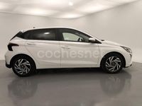 Usado Hyundai i20 84 CV (61 kW) 2024 Blanco Berlina
