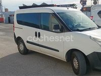 Usado Fiat Doblò Active 90 CV (66 kW) 2010 Blanco Monovolumen