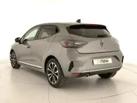 Usado Renault Clio V Techno 91 CV (66 kW) 2024 Gris Berlina