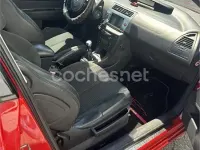 Usado Citroën C4 110 CV (80 kW) 2007 Rojo Berlina