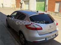 Usado Renault Mégane Dynamique 130 CV (95 kW) 2011 Gris / plata Berlina