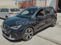 Usado Seat Arona Xperience 110 CV (80 kW) 2023 Azul SUV