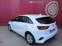 Usado Kia Ceed 100 CV (73 kW) 2022 Blanco Utilitario