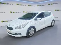 Usado Kia Ceed GT 90 HP (66 kW) 2015 Branco Sedan