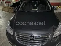 Usado Opel Insignia Cosmo 140 CV (102 kW) 2009 Gris / plata Berlina