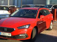 Usado Seat Leon Reference 115 HP (84 kW) 2022 Vermelho Carrinha