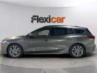 Usado Ford Focus ST-Line 125 CV (91 kW) 2024 Gris Familiar