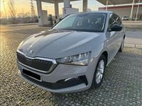 Usado Skoda Scala Ambition 116 CV (85 kW) 2019 Gris Utilitario