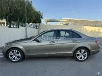 Usado Mercedes C200 136 CV (100 kW) 2010 Beige Berlina