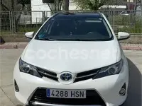 Usado Toyota Auris Hybrid Advance 136 CV (100 kW) 2013 Blanco Familiar