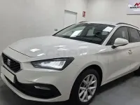 Usado Seat Leon Style 150 CV (110 kW) 2022 Blanco Berlina