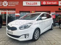 Usado Kia Carens 115 CV (84 kW) 2015 Blanco Monovolumen