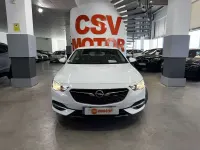 Usado Opel Insignia Edition 136 CV (100 kW) 2020 Blanco Utilitario
