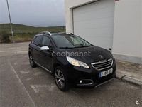 Usado Peugeot 2008 Allure 120 CV (88 kW) 2015 Negro SUV
