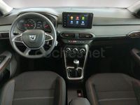 Usado Dacia Sandero Comfort 91 CV (66 kW) 2021 Naranja Berlina