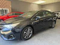 Usado Toyota Avensis Advance 143 CV (105 kW) 2015 Azul Berlina