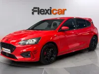Usado Ford Focus ST-Line 125 CV (91 kW) 2018 Rojo Berlina