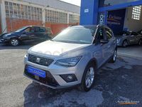 Usado Seat Arona Ecomotive 115 CV (84 kW) 2019 Gris / plata SUV