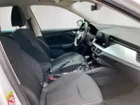 Usado Skoda Kamiq 110 CV (80 kW) 2022 Blanco SUV