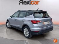 Usado Seat Arona Style 110 CV (80 kW) 2022 Gris SUV