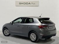 Usado Skoda Fabia Selection 80 CV (58 kW) 2024 Gris / plateado Utilitario