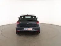 Usado Seat Ibiza Style 80 CV (58 kW) 2023 Gris Utilitario