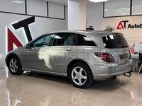 Usado Mercedes R320 224 CV (164 kW) 2007 Marrón Monovolumen